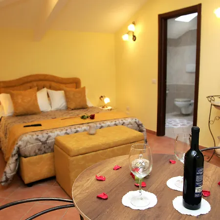 Mercatello Relais Old 3* Napoli